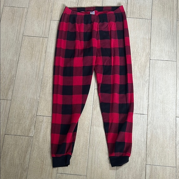 The Children's Place Adult Red and Black Buffalo Check Holiday Christmas Pajamas - Picture 6 of 10
